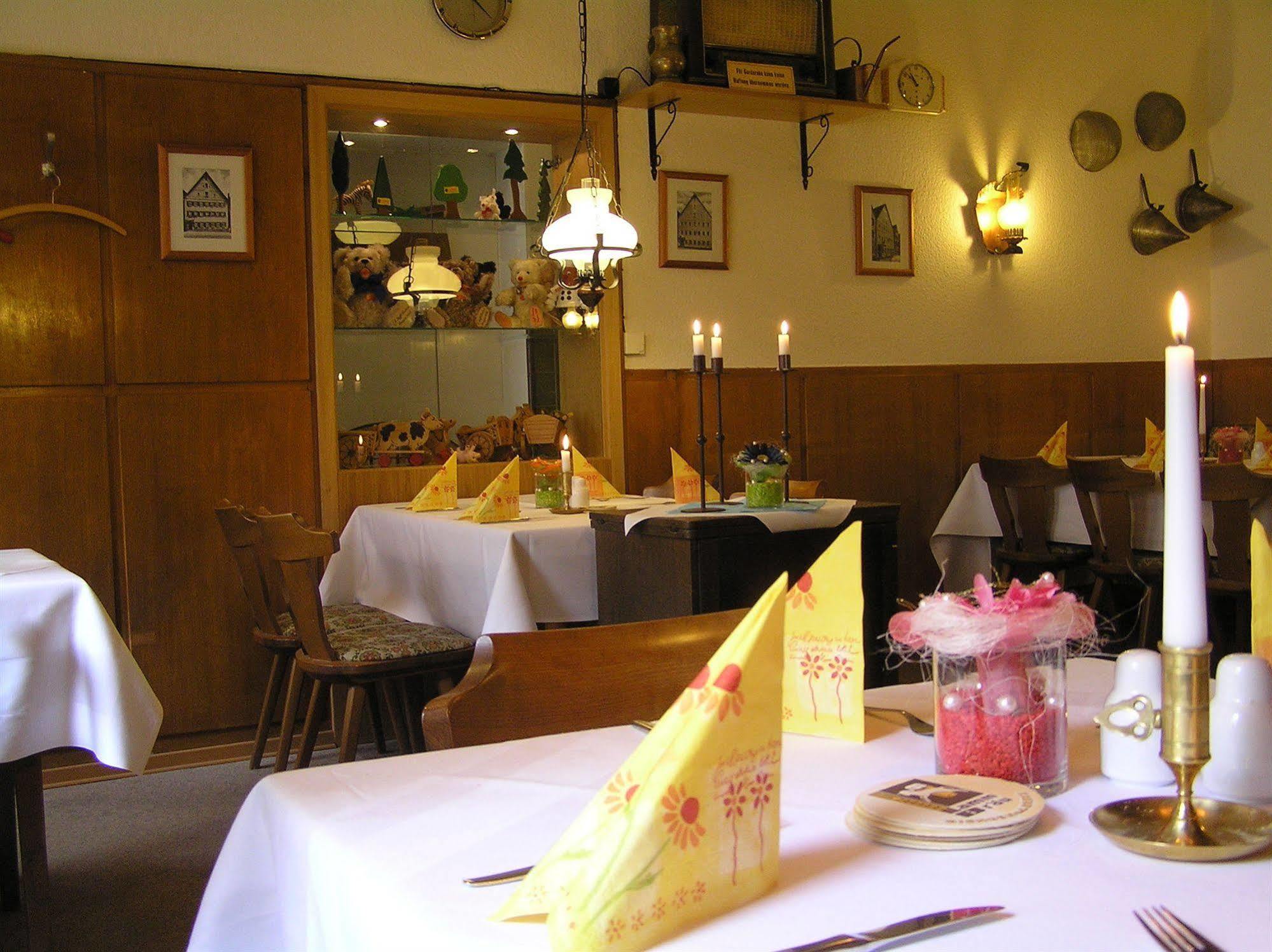 Hotel Und Restaurant Lamm กิงเงน อัน แดร์เบรนซ์ ภายนอก รูปภาพ